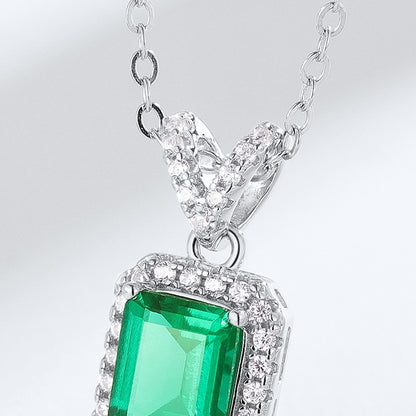 Drop Emerald Necklace