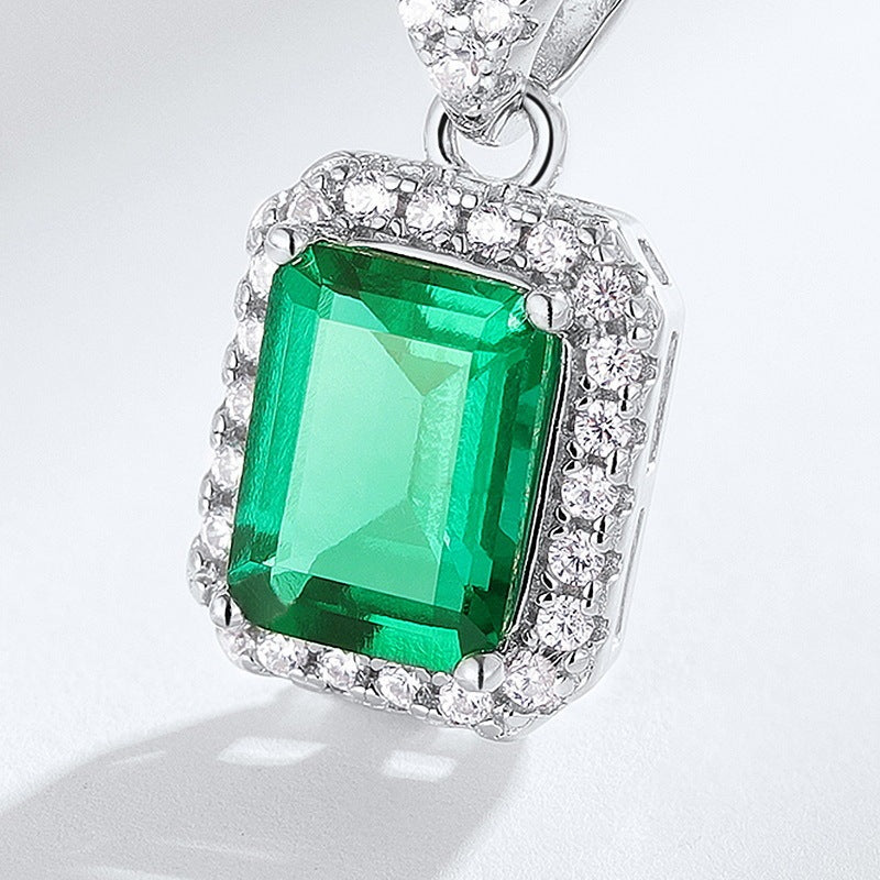 Drop Emerald Necklace