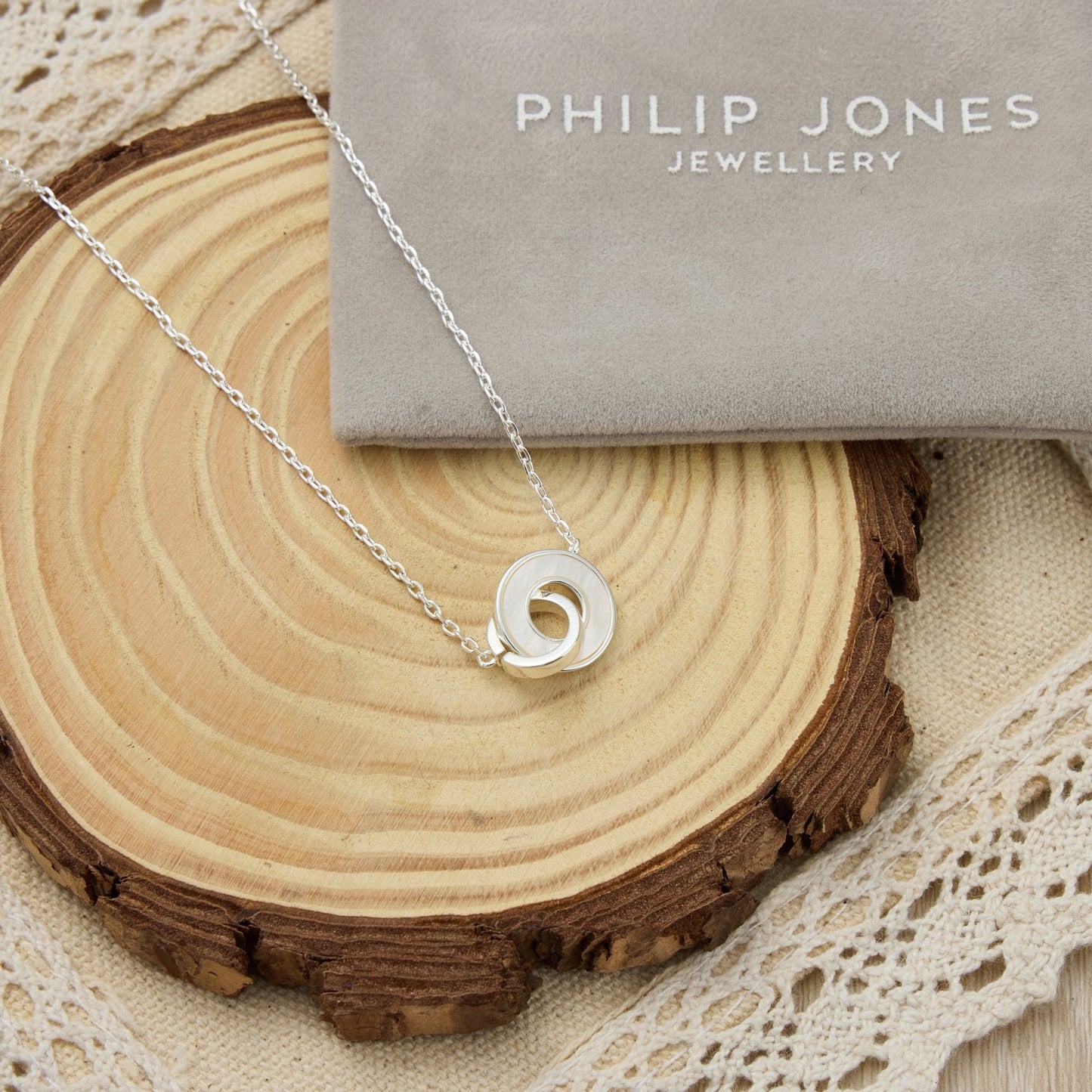 Mother of Pearl Gemstone Circle Link Necklace